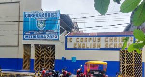 EN COLEGIO NO SOSPECHABAN QUE DOCENTE ACOSABA A ALUMNA