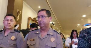GENERAL PNP HUYE PARA NO HABLAR DE IRREGULARIDADES EN INSTITUCIÓN