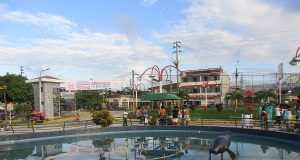 ALCALDE DE SAN JUAN QUIERE DESALOJAR A COMERCIANTES