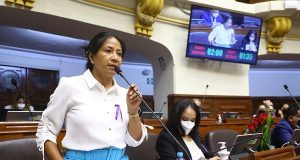 ROSÍO TORRES DENUNCIA A SU SOBRINO POR COBRO A TRABAJADORES