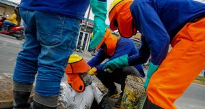 En los trabajos de limpieza y descolmatación del alcantarillado