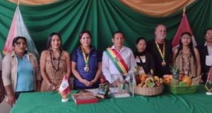 Puno: Congresista Chirinos visita San Gabán y desata la indignación de la gente