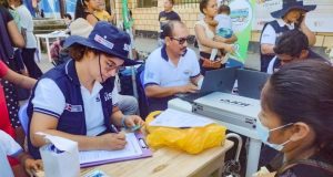 Comunidad nativa Ticuna en Caballococha se beneficia de campaña de información del SIS