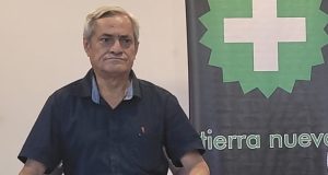 “EL PROBLEMA ES QUE CUALQUIERA PUEDE PUBLICAR UN LIBRO DE POESÍA”