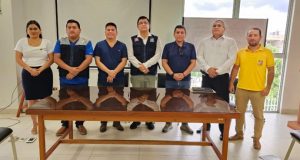 DIRECTOR EJECUTIVO DEL OPIPP JUNTO A GERENTE DE SALUD LORETO