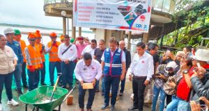 Gobernador regional René Chávez coloco primer ladrillo para la remodelación del Embarcadero Turistico «El Huequito»