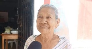 DOÑA LIDIA MANTIENE LA TRADICIÓN DE ELABORAR LA CHICHA DEMAÍZ