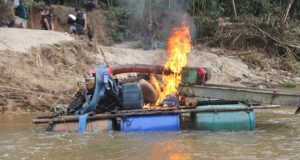 Poder Ejecutivo observa ley aprobada por el Congreso que afectaba lucha contra minería ilegal