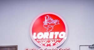 GOBERNADOR REGIONAL DE LORETO FIRMA CONVENIO CON ALCALDE DE ALTO AMAZONAS