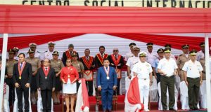 GOBERNADOR DE LORETO PRESIDE DESFILE POR EL 143 ANIVERSARIO DE LA BATALLA DE ARICA