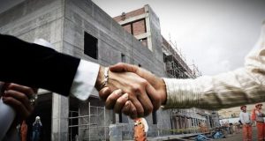 Hospitales paralizados en Arequipa: consorcios se repartieron obras y las dejaron inconclusas