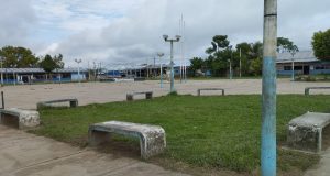 PLAZA PRINCIPAL DE BRETAÑA LUCE DESCUIDADA