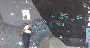 Serenazgo de Piura desaloja a grupo de extranjeros que dormían en el parque