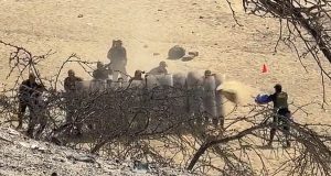 Ica: Policías entrenan con arena ante las próximas protestas por la Tercera Toma de Lima