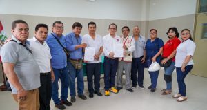 GOREL ARTICULA SOLUCIÓN A PROBLEMAS SINDICALES EN HOSPITAL REGIONAL