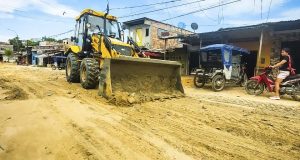 MUNICIPALIDAD DE PUNCHANA REALIZA PERFILAMIENTO DE LA PROLONGACIÓN INPENDENCIA – A.H. 28 DE JULIO