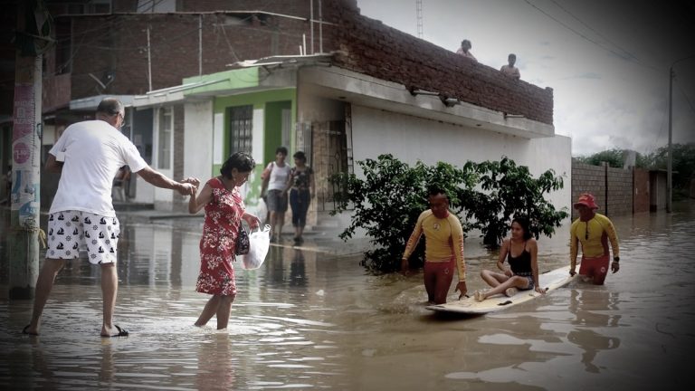 Perú: El fenómeno de El Niño y la inminente tragedia en el norte por la lentitud de las autoridades