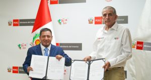 GOBERNADOR DE LORETO IMPLEMENTARÁ CON MÁS DE 50 VEHÍCULOS A COMISARÍAS EN TODA LA REGIÓN