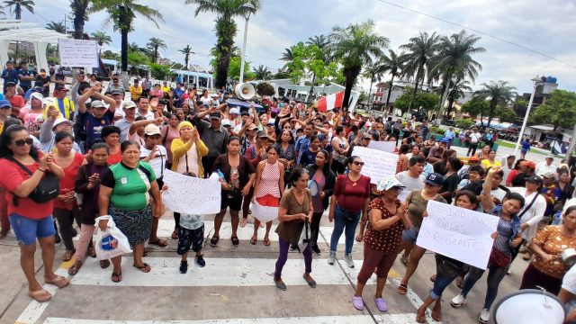 PROTESTA VENDEDORES DE MERCADO MODELO