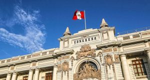 APRUEBAN REELECCIÓN DE ALCALDES Y GOBERNADORES