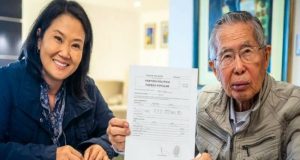 EL CHISTE DE SAN JUAN: ALBERTO FUJIMORI QUIERE POSTULAR