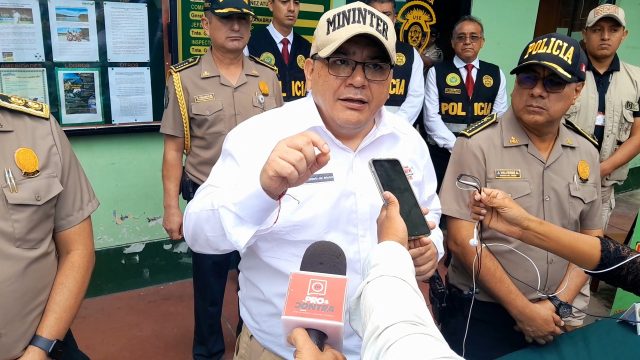 JUAN JOSÉ SANTIVÁÑEZ - MINISTRO DEL INTERIOR (2)