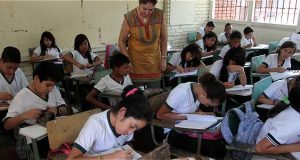 MAESTROS NO TRABAJARÁN LUNES 8