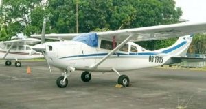 FALSOS PASAJEROS ROBAN AVIONETA