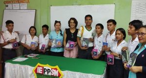 LEER ES PODER EN SIETE COLEGIOS DE LORETO DE LA MANO DE TIERRA NUEVA