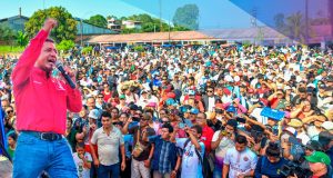 GOBERNADOR DR. RENÉ CHÁVEZ DA INICIO A OBRA DE S/36’003,076 CON PRIMER LADRILLO EN EL COLEGIO «PETRONILA PEREA DE FERRANDO» TRAS 60 AÑOS DE ESPERA
