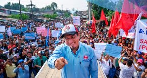 DESPUÉS DE 30 AÑOS DE ESPERA, GOBERNADOR DR. RENÉ CHÁVEZ IMPULSA OBRA DE PISTAS Y VEREDAS EN LA AV. GUARDIA CIVIL-PAMPACHICA