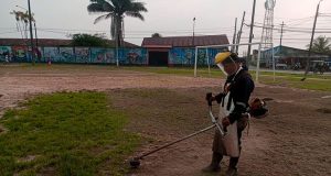 M.D.P. REALIZA MANTENIMIENTO Y LIMPIEZA DEL CAMPO DE FÚTBOL GENERALÍSIMO DON JOSÉ DE SAN MARTÍN