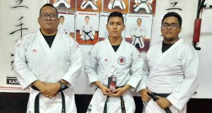 GANAN CAMPEONATO DE KARATE EN CHICLAYO