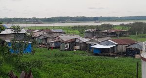 INVADEN ORILLAS DE PLAZA CASTILLA