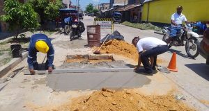 MAYNAS ATIENDE HUNDIMIENTOS Y FUGAS DE AGUA EN LA CIUDAD