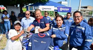 ALCALDE MAYNAS ENTREGA NUEVOS IMPLEMENTOS DE SEGURIDAD AL PERSONAL DE LIMPIEZA PÚBLICA