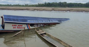 BOTE ENTREGADO POR MUNICIPIO SEMIHUNDIDO