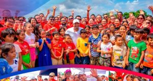 GOBERNADOR DR. RENÉ CHÁVEZ LIDERA GRAN ACCIÓN CÍVICA EN A.H. LOS DELFINES