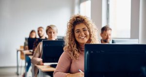 La importancia de tener un monitor de alta definición en tu espacio de trabajo