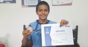 MATEO REÁTEGUI CON MEDALLA DE PLATA