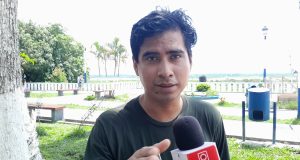 JORGE GIL CELEBRA EL PREMIO DE SU ALUMNO DE TAHUAYO