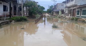 BLOQUEARÁN CALLE POR INUNDACIONES