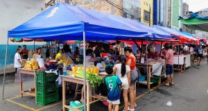 CANSADOS POR CAOS DEL MERCADO ITINERANTE