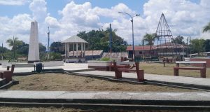 TROMPETEROS TIENE UNA PLAZA DETERIORADA