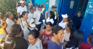 NO LE QUIEREN A DIRECTORA EN COLEGIO SAN MARTÍN