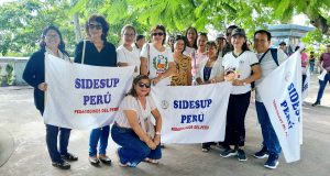 DOCENTES EXIGEN AUMENTO SALARIAL