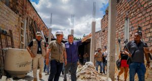 Gobernador René Chávez y padre Raymundo AMPLIARÁN «ALGO BELLO PARA DIOS»