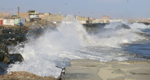 Arequipa: alertan de oleajes anómalos intensos en la costa de Caravelí e Islay