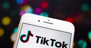 Cómo las redes sociales están transformando la experiencia en los juegos online