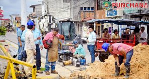 Con gran éxito, la Municipalidad Distrital de Punchana, en trabajo articulado con la empresa SEDALORETO, viene ejecutando trabajos de mejora del sistema de agua potable en beneficio de los vecinos de la calle 12 de Octubre, perteneciente al asentamiento humano Simón Bolívar.